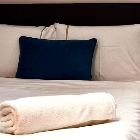 Brand New Collection Of Studios Close To Tube Station Londra Esterno foto