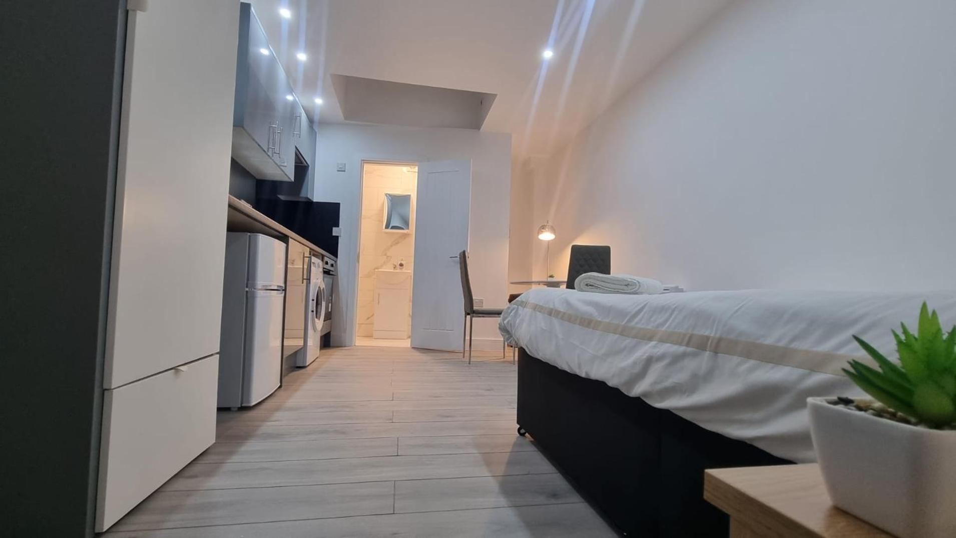 Brand New Collection Of Studios Close To Tube Station Londra Esterno foto