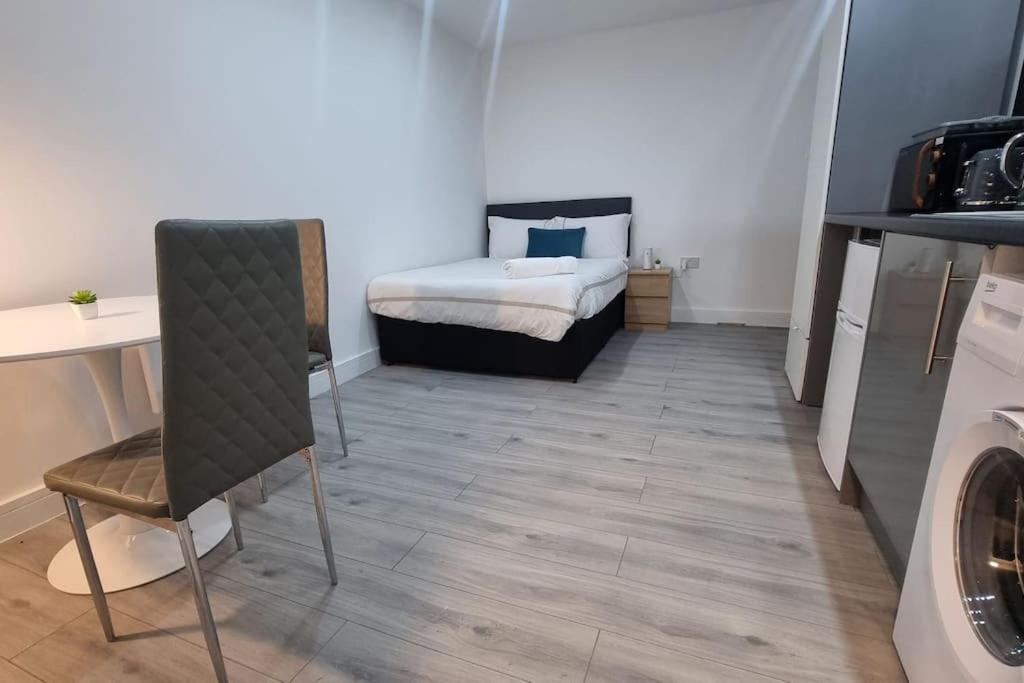 Brand New Collection Of Studios Close To Tube Station Londra Esterno foto